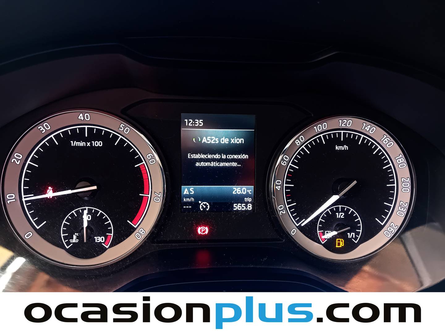 Foto Skoda Karoq Skoda Karoq 1.0 TSI Like (115 CV)