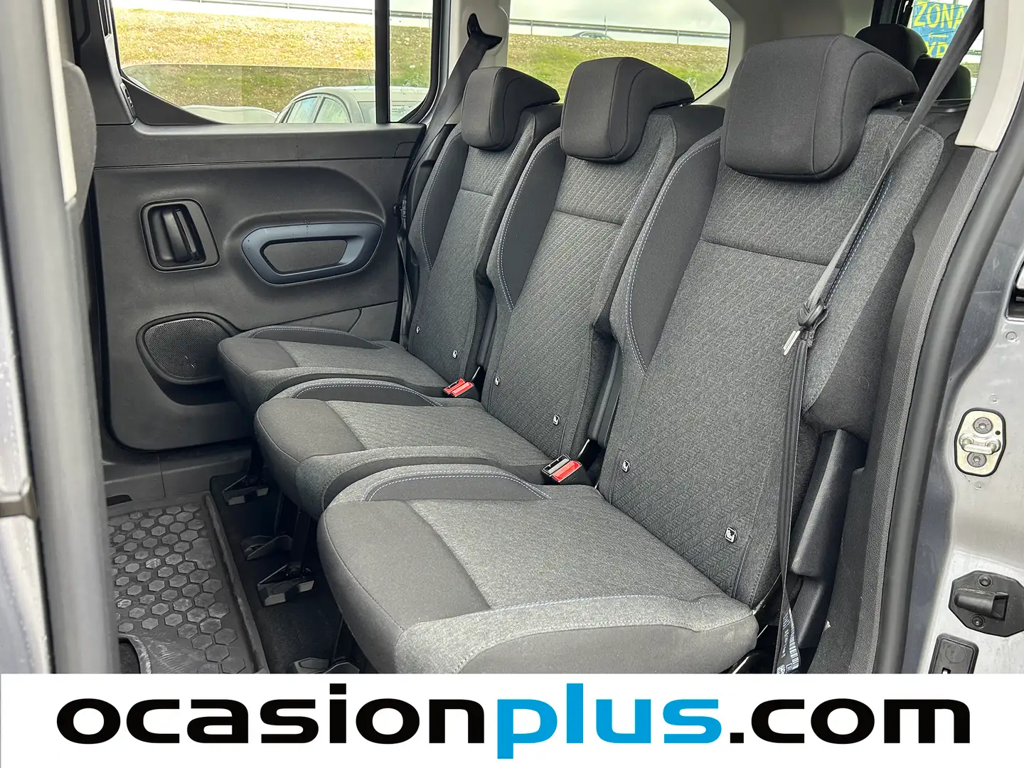 Foto Peugeot Rifter Peugeot Rifter PureTech 130 S&S Allure Pack Long EAT8 (130 CV) 7 Plazas