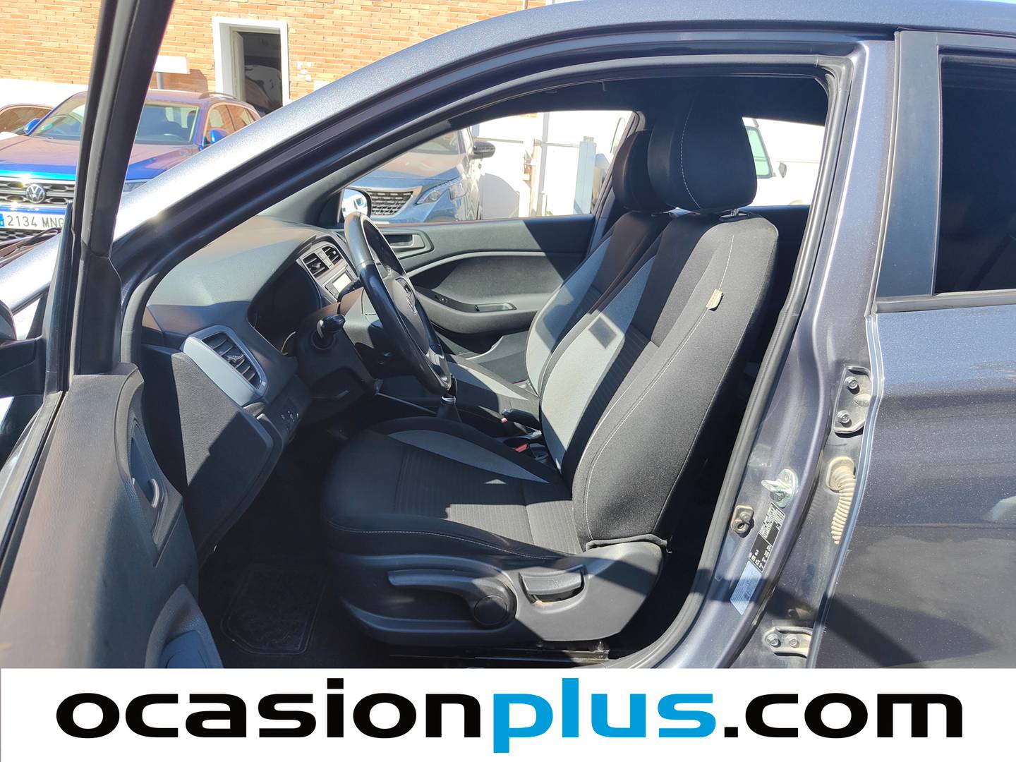 Foto asientos delanteros Hyundai i20 Hyundai i20 1.2 MPI Elegant Nav (84 CV)