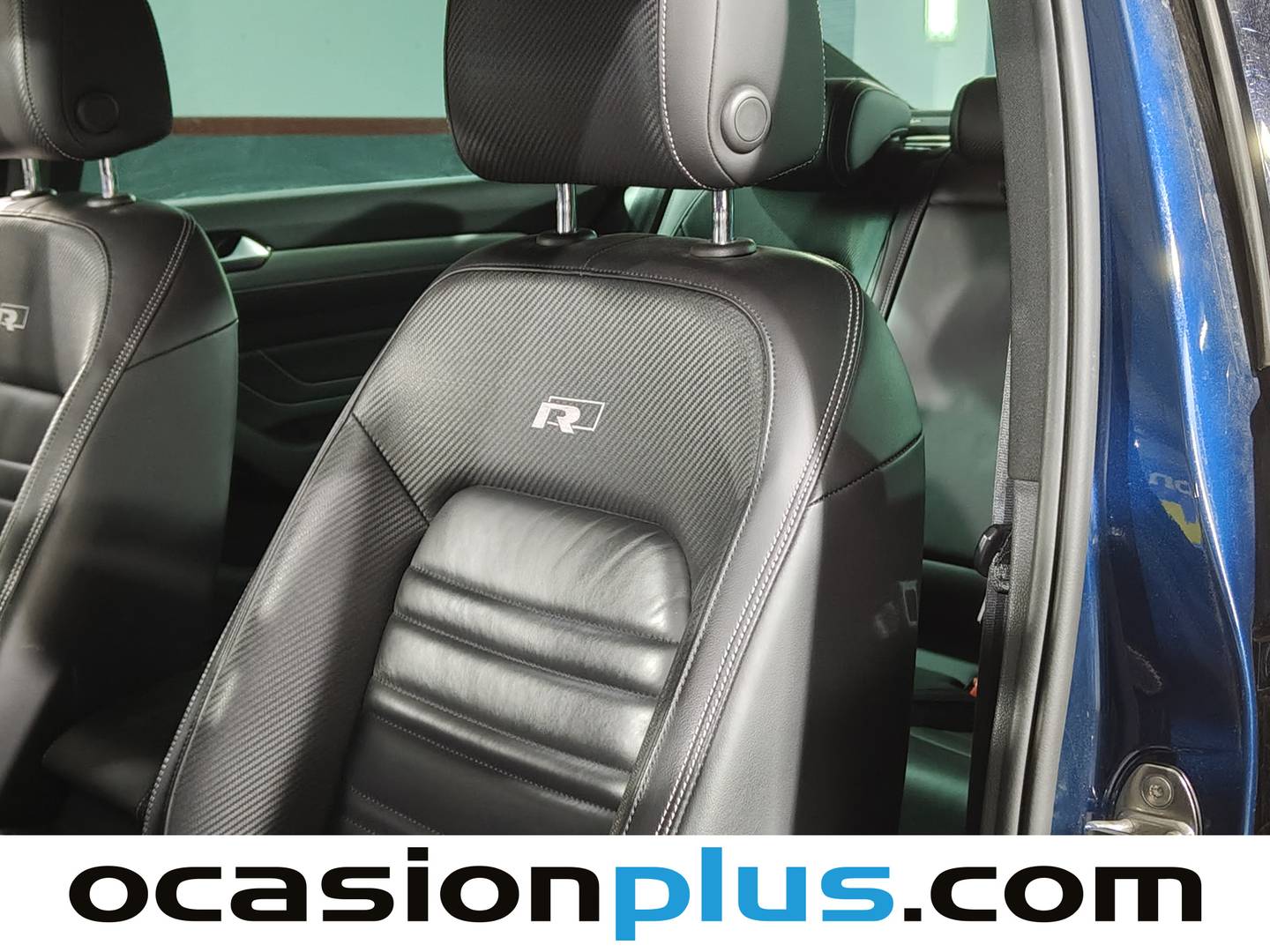 Extras y acabados del Volkswagen Passat Volkswagen Passat R-Line 2.0 TDI (150 CV)
