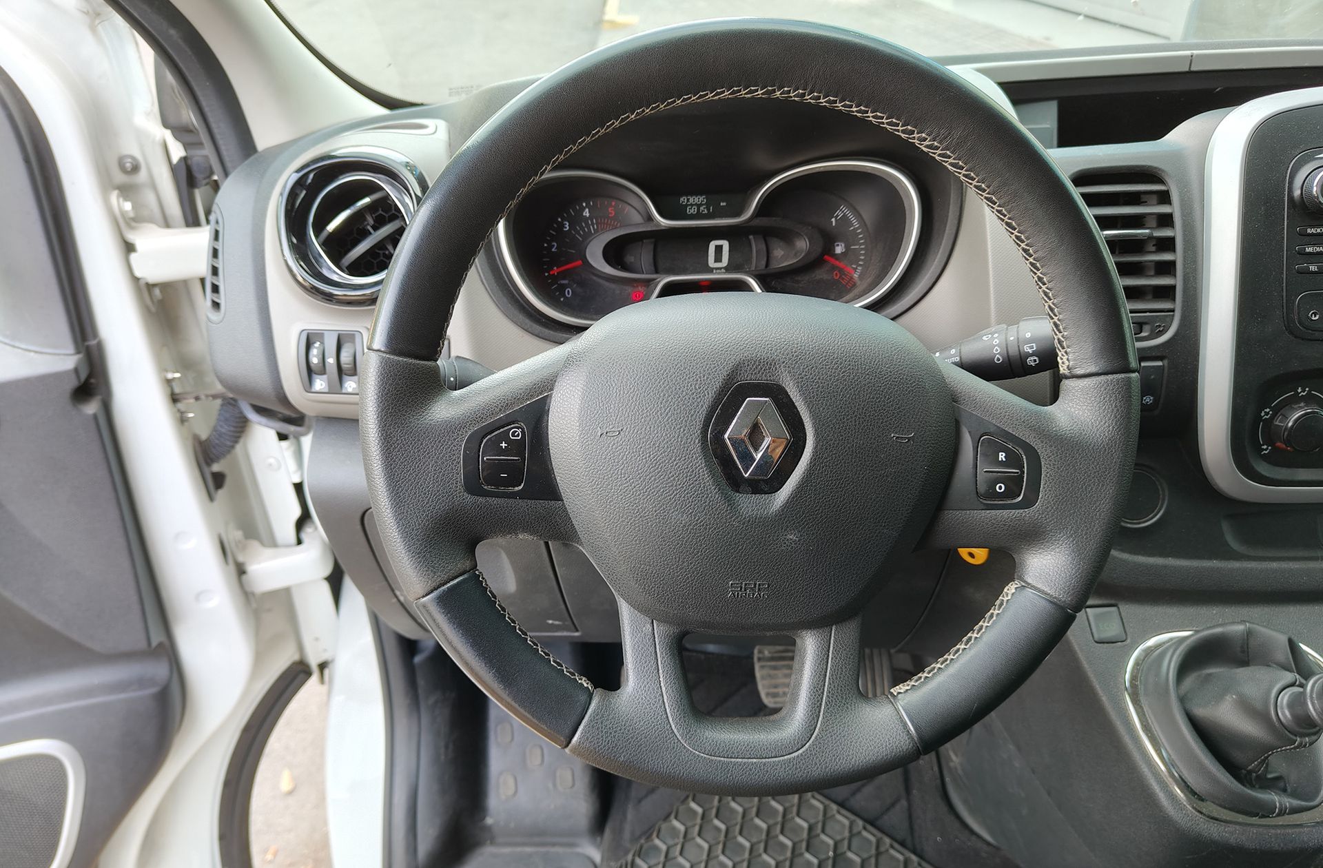 Renault Trafic Passenger Energy dCi 9 plazas - foto 18
