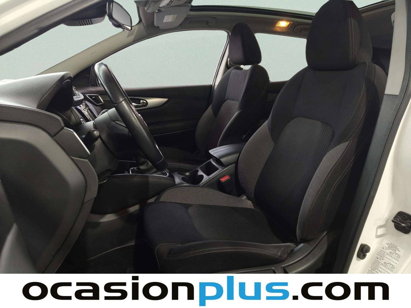 Foto asientos delanteros Nissan QASHQAI Nissan Qashqai DIG-T 160 N-Connecta 4x2 DCT (160 CV)