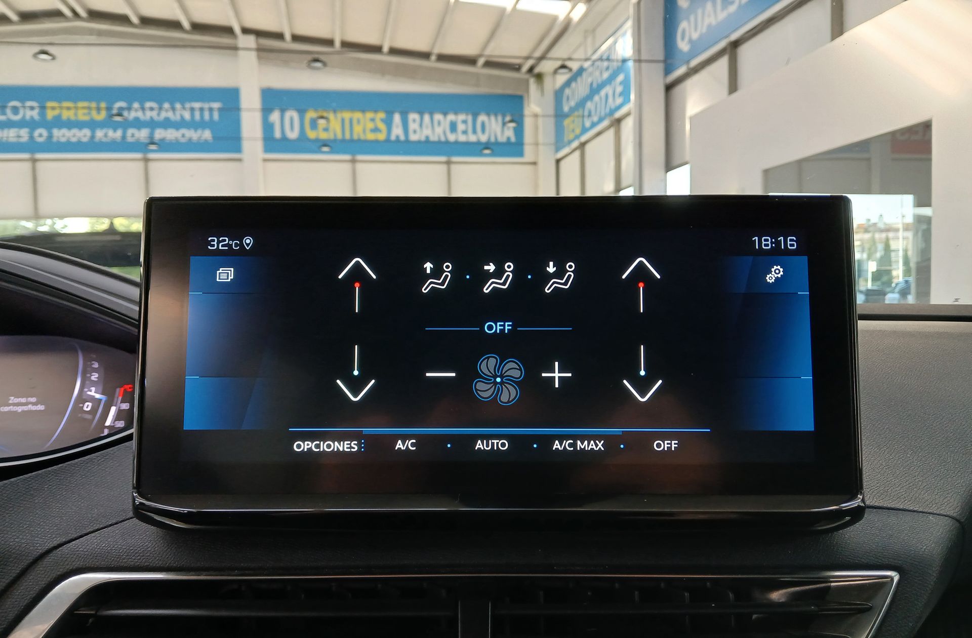 Peugeot 5008 PureTech 130 Allure Pack 7 plazas - foto 36