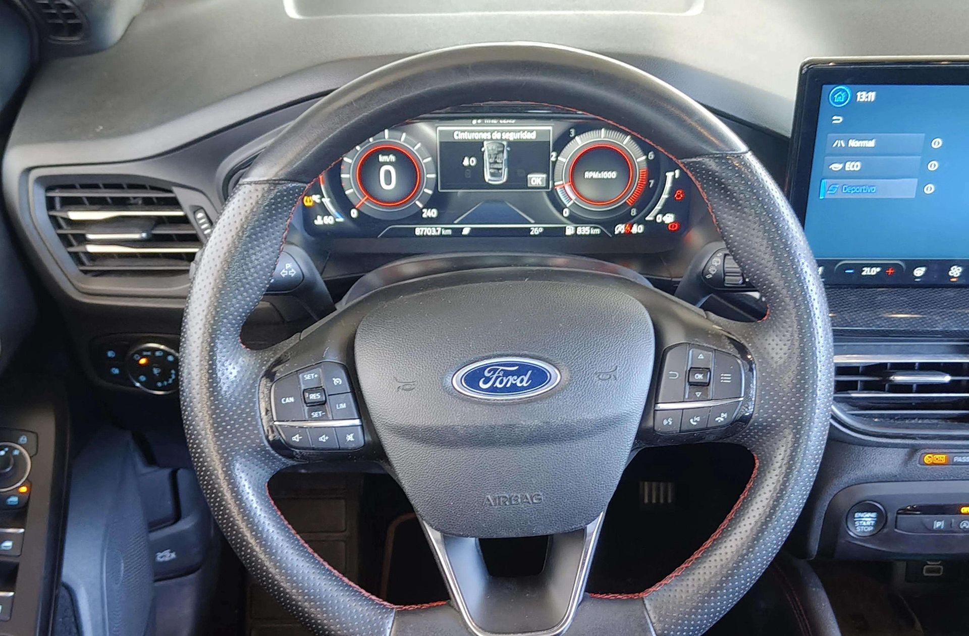 Ford Focus 1.0 EcoBoost MHEV ST-Line - foto 27