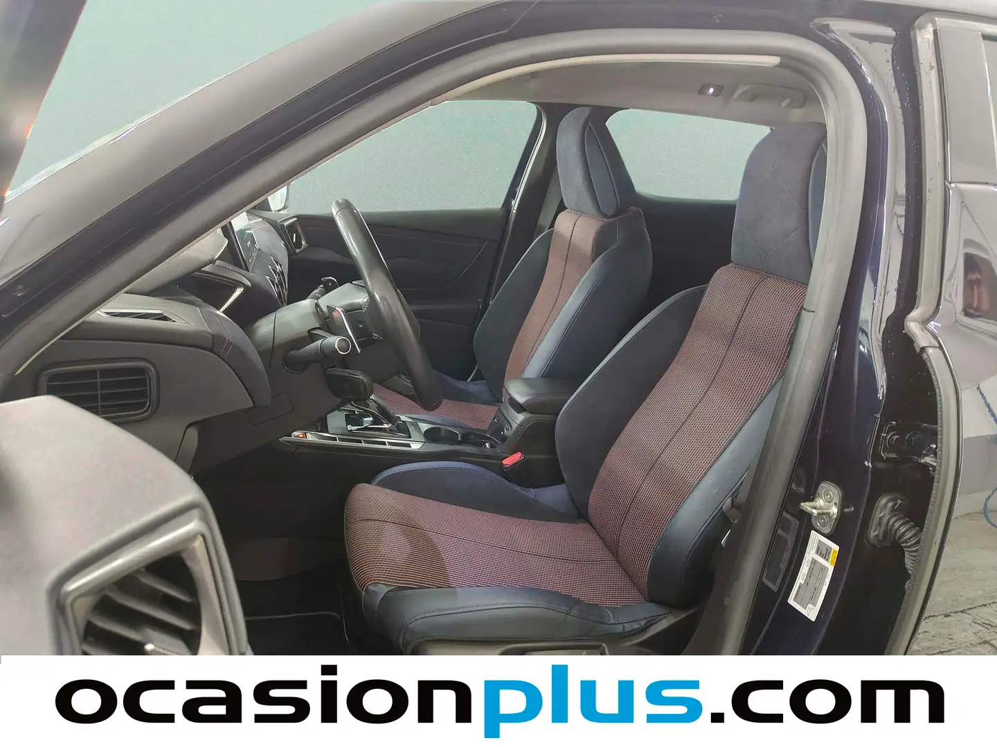 Foto DS DS 3 Crossback DS DS3 Crossback BlueHDi 130 Ines de la Fressange Auto (131 CV)