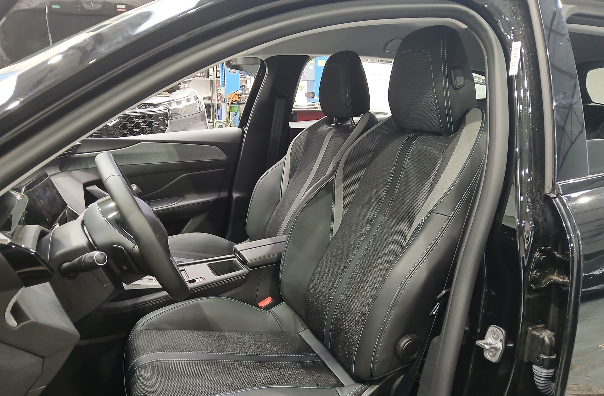 Peugeot 308 SW SW PureTech 130 Allure EAT8 - foto 10