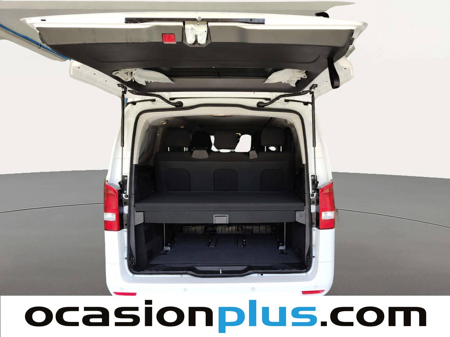 Foto asientos traseros Mercedes Vito Mercedes Vito 200 d Marco Polo Activity Largo (136 CV) 7 Plazas