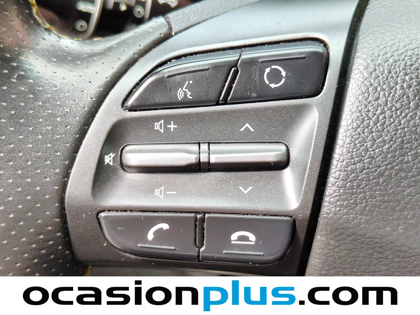 Hyundai Kona Hyundai Kona 1.0 TGDI Tecno Lime 4x2 (120 CV) seminuevo