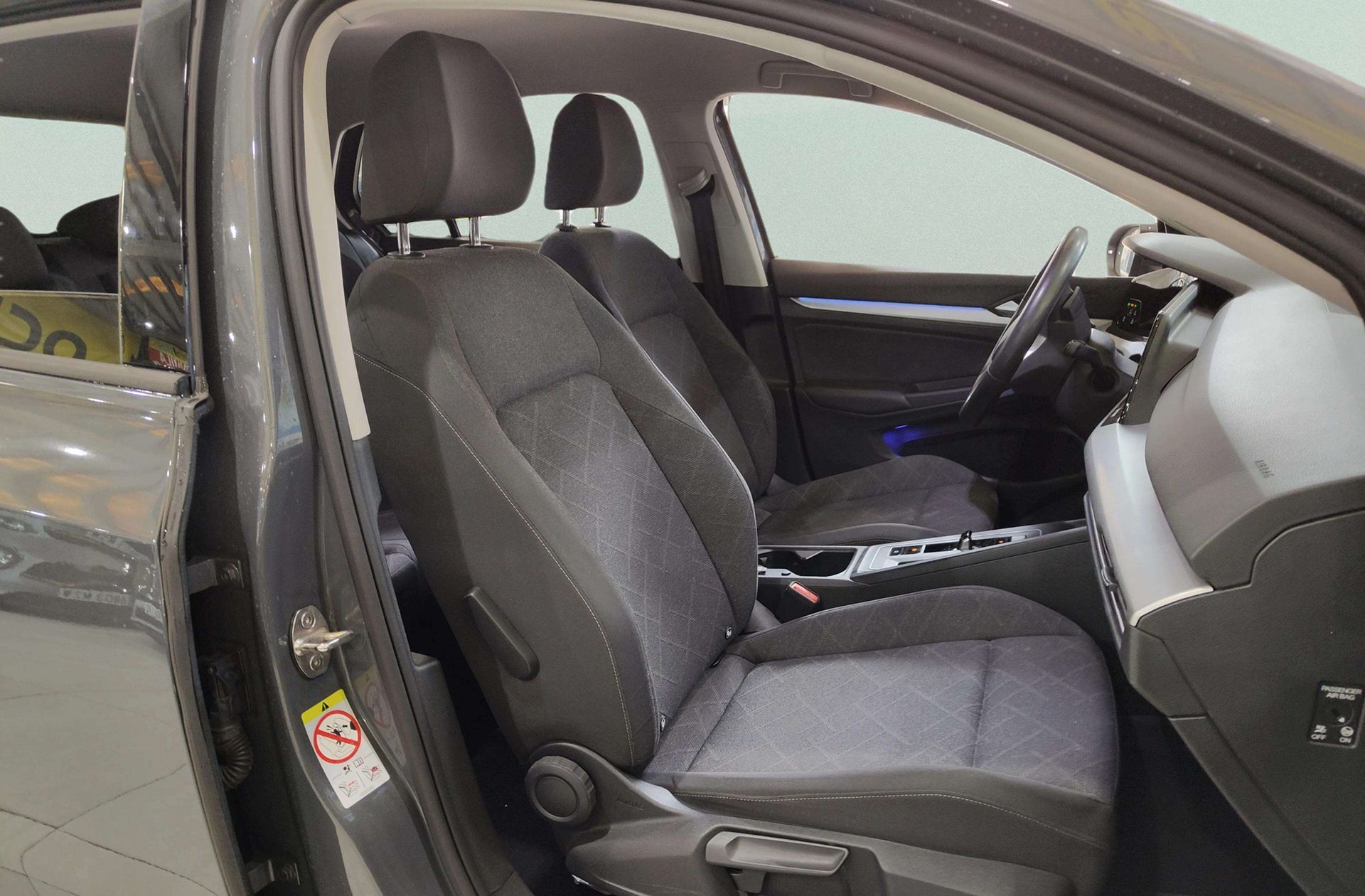 Volkswagen Golf Life 1.0 eTSI DSG - foto 17