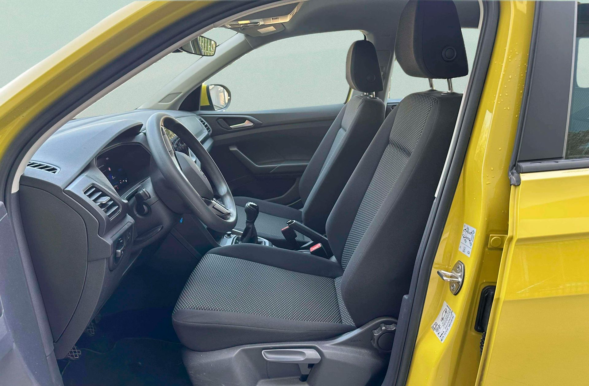 Volkswagen T-Cross 1.0 TSI - foto 8