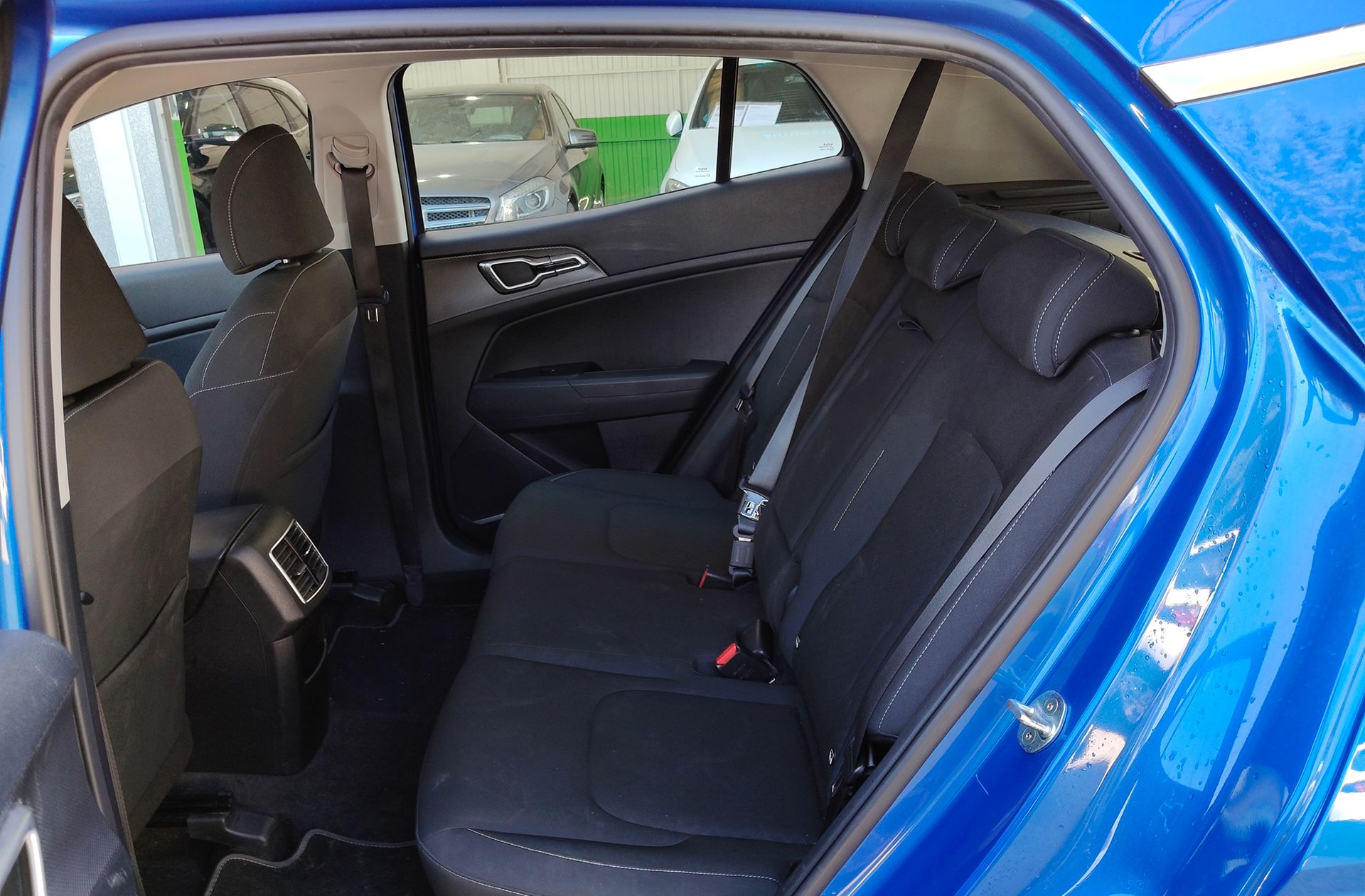 Kia Sportage 1.6 T-GDi Drive 4x2 - foto 11