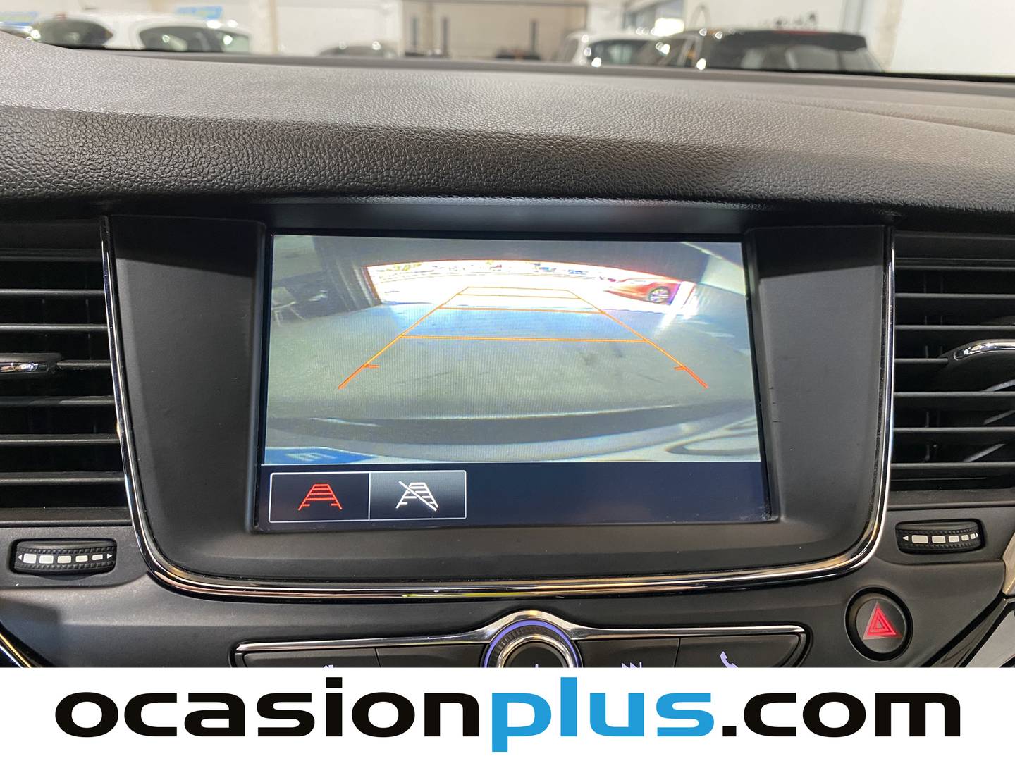 Equipamiento del Opel Astra Opel Astra Sports Tourer 1.4T SHT S/S Business Elegance CVT (145 CV)