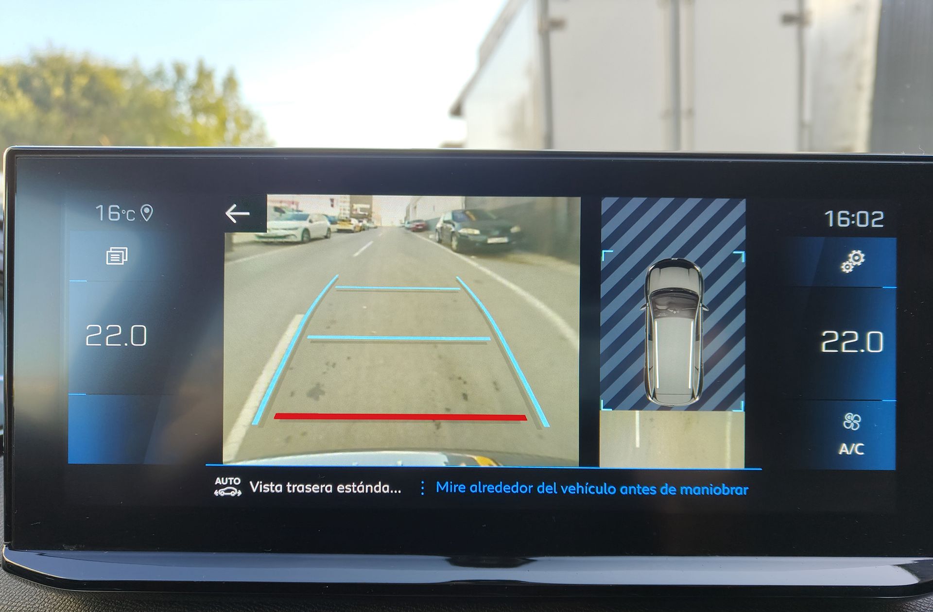 Peugeot 5008 PureTech 130 Allure EAT8 7 plazas - foto 11