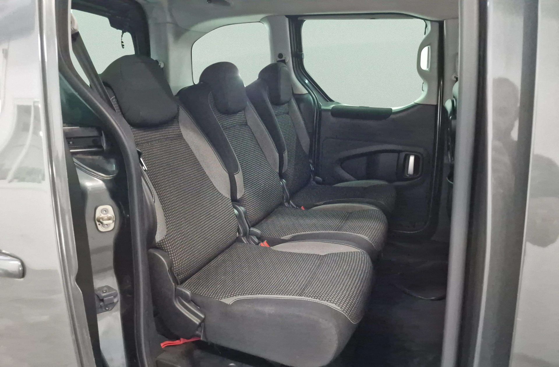 Peugeot Partner Tepee BlueHDi 100 Outdoor - foto 16