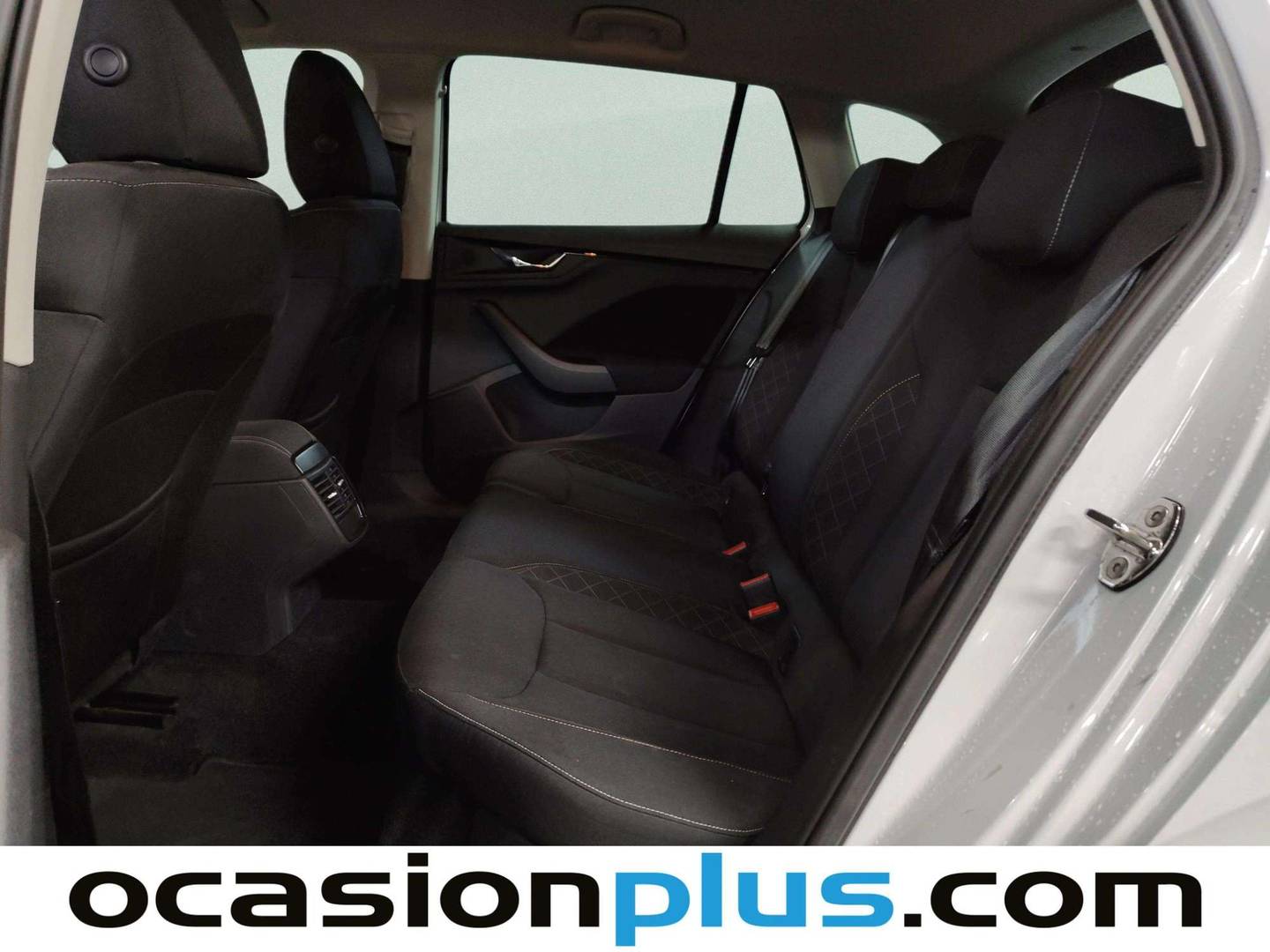 Foto asientos traseros Skoda Scala Skoda Scala 1.5 TSI Ambition DSG (150 CV)