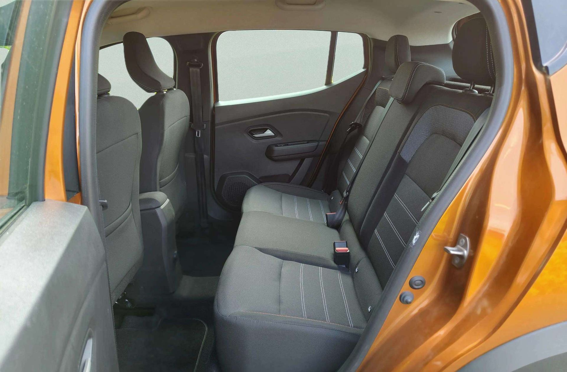 Dacia Sandero Stepway Expression ECO-G - foto 12