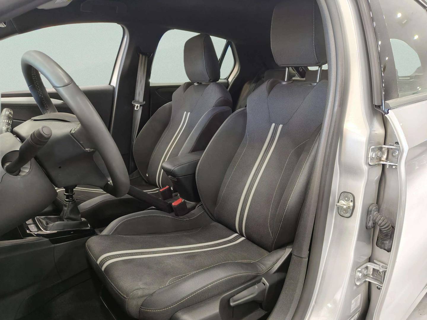 Foto asientos traseros Opel Corsa Opel Corsa 1.2 T XHL GS (100 CV)