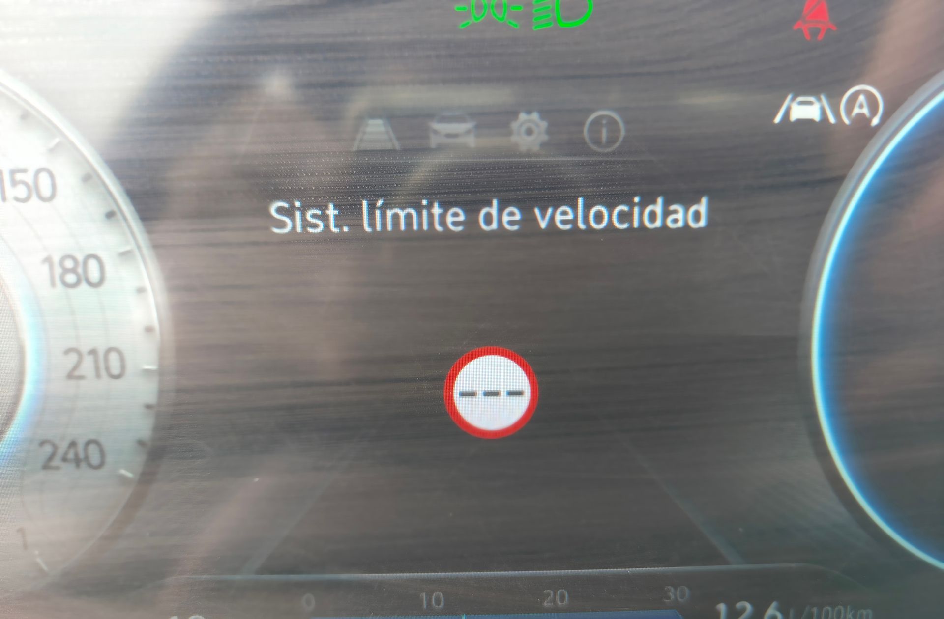 Hyundai Tucson 1.6 CRDi Maxx - foto 12