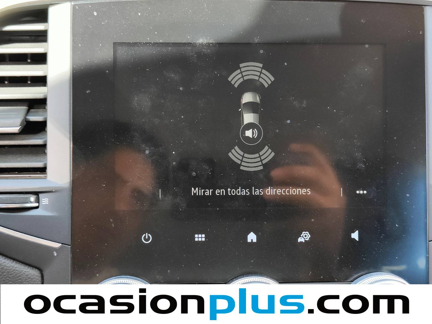 Equipamiento del Renault Mégane RENAULT Mégane S.T. Business Blue dCi (115CV)