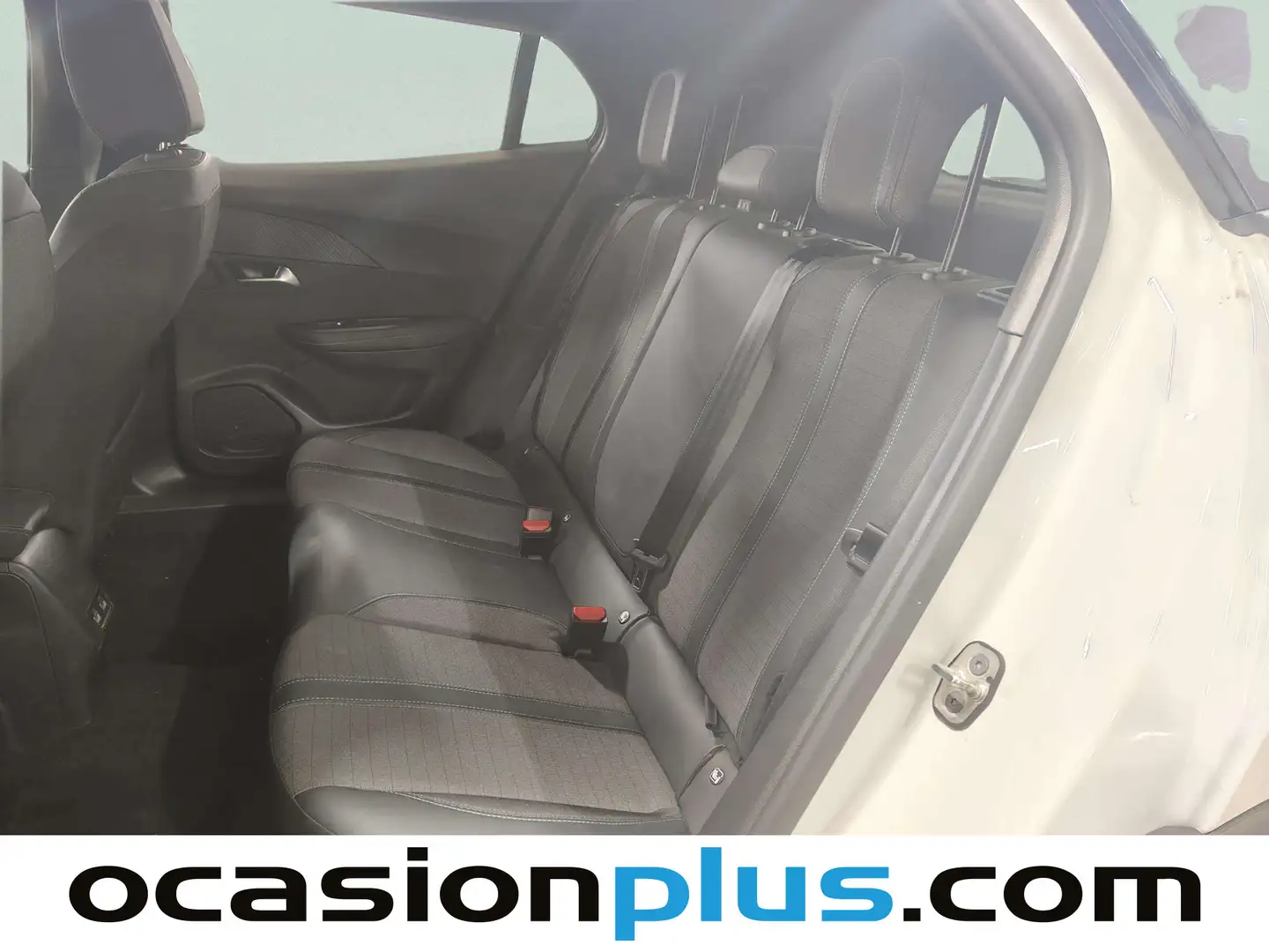 Foto Peugeot 2008 Peugeot 2008 PureTech 100 S&S Allure (100 CV)