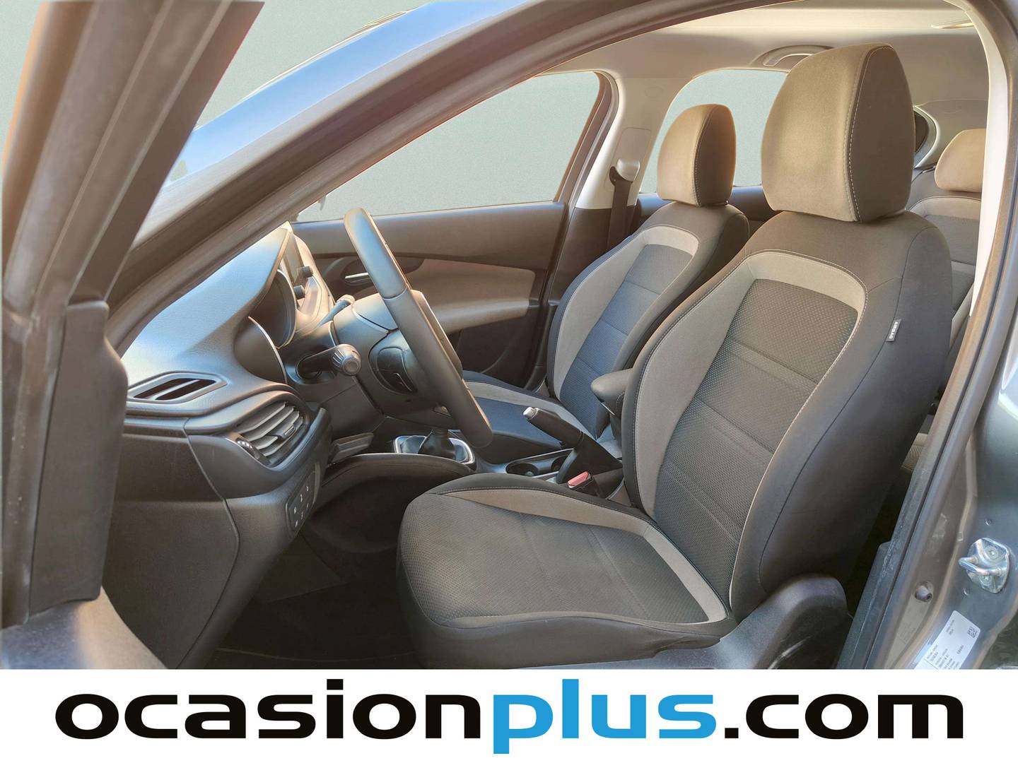 Foto asientos delanteros Fiat Tipo Fiat Tipo 1.6 Multijet Lounge (120 CV)
