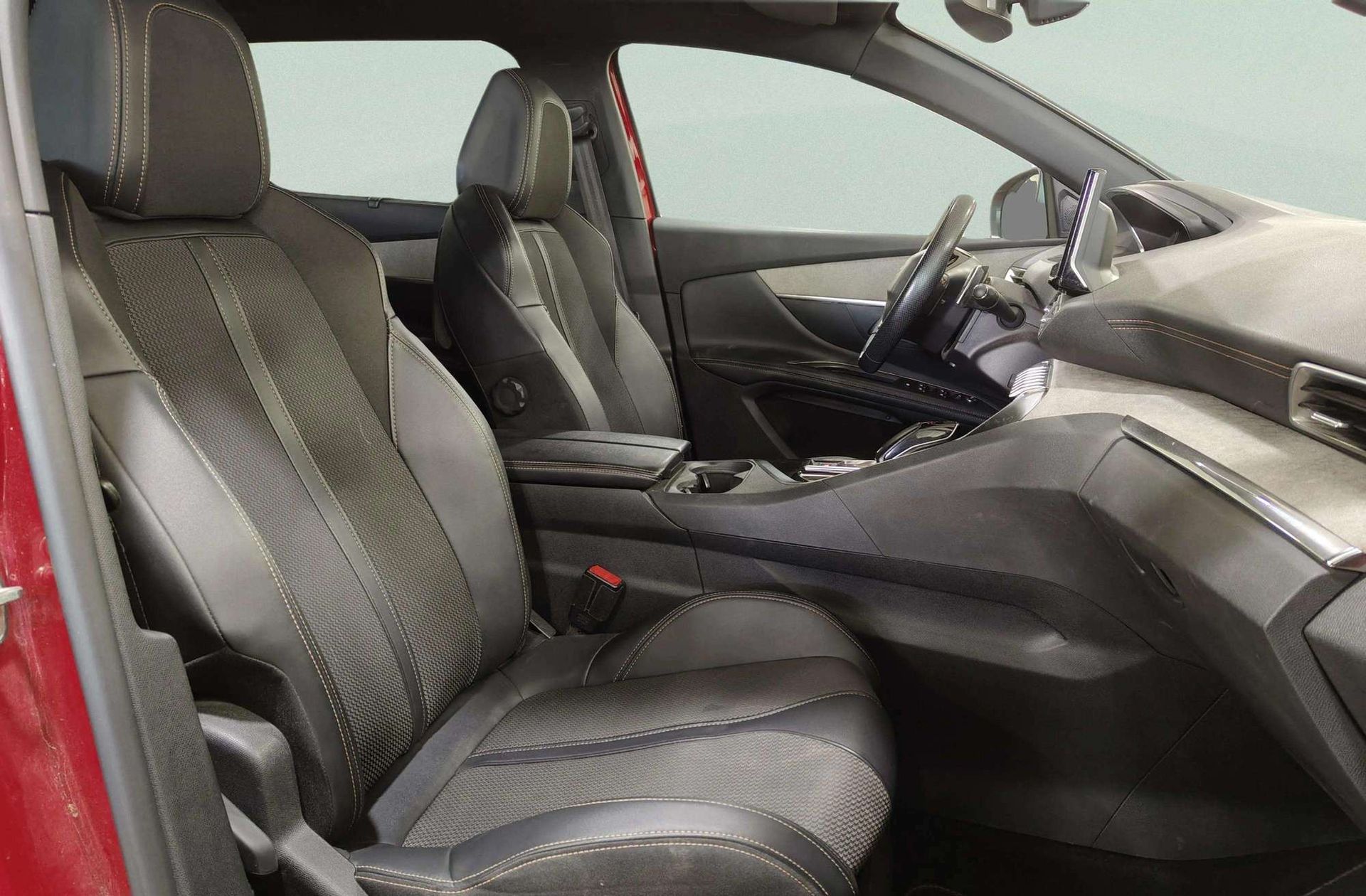 Peugeot 5008 PureTech 130 GT EAT8 7 plazas - foto 22