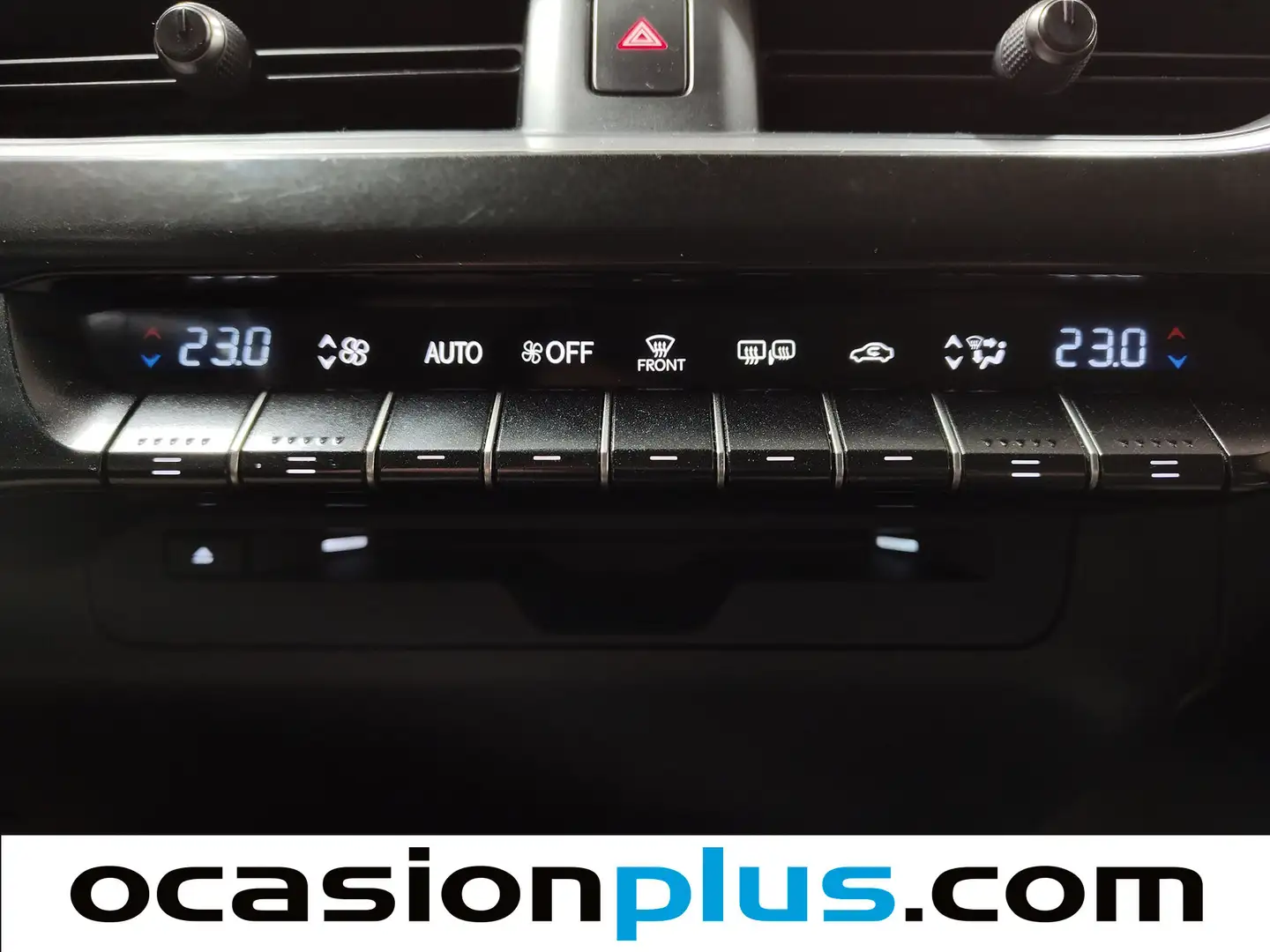 Foto Lexus UX Lexus UX 250h Business Navigation 2WD (184 CV)