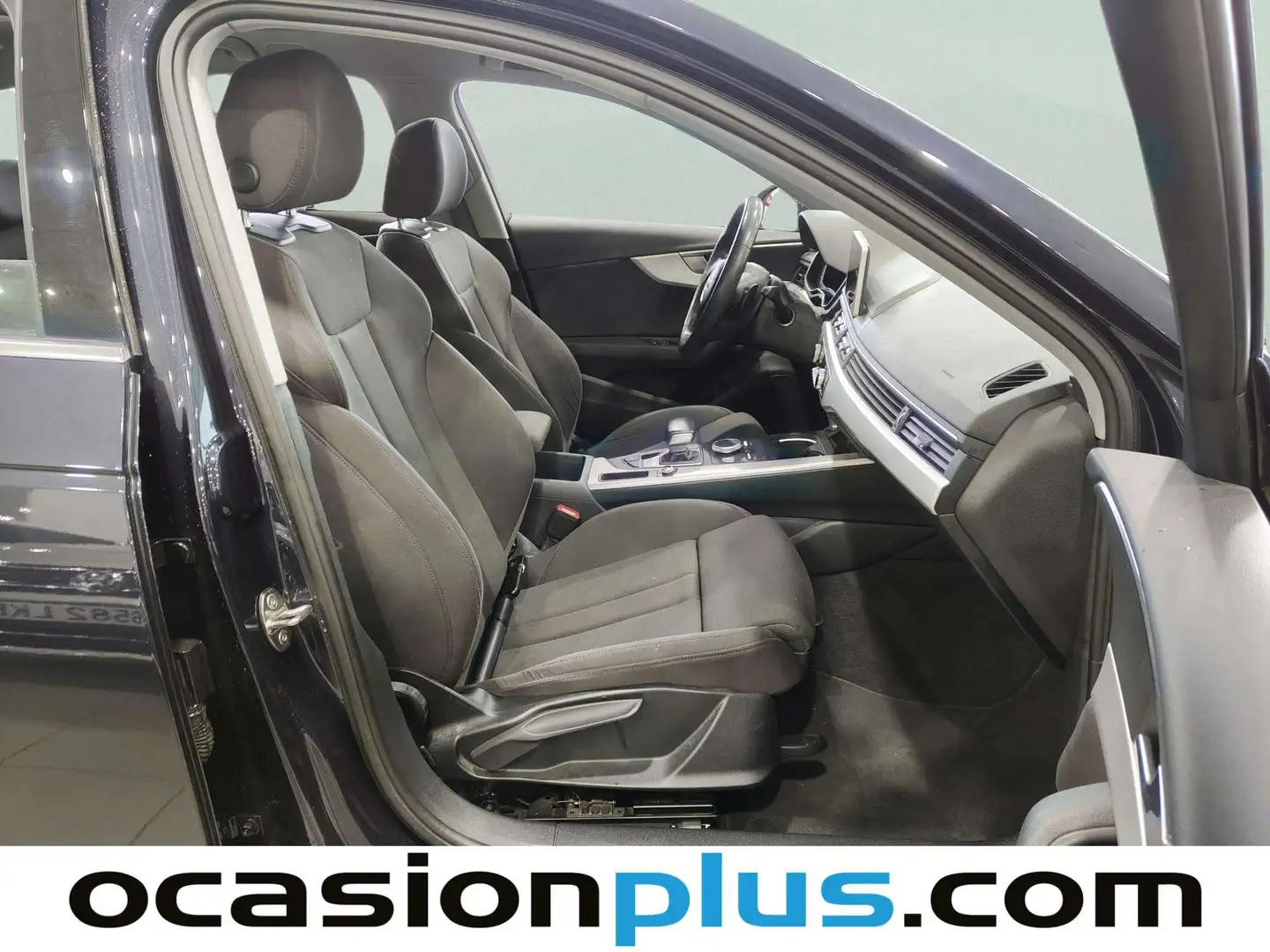 Foto Audi A4 Audi A4 Avant S line edition 2.0 TDI (150 CV) S tronic