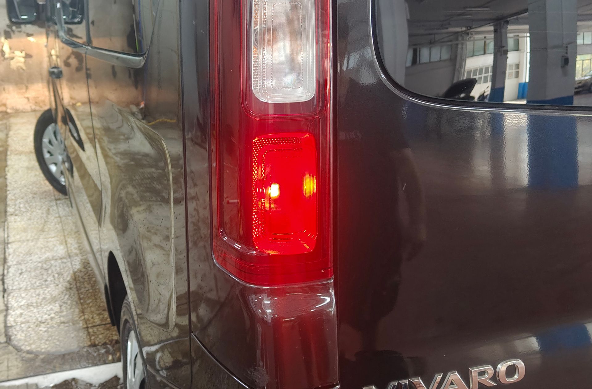 Opel Vivaro Combi 1.6 CDTI L2 2.9t Plus-6 - foto 15