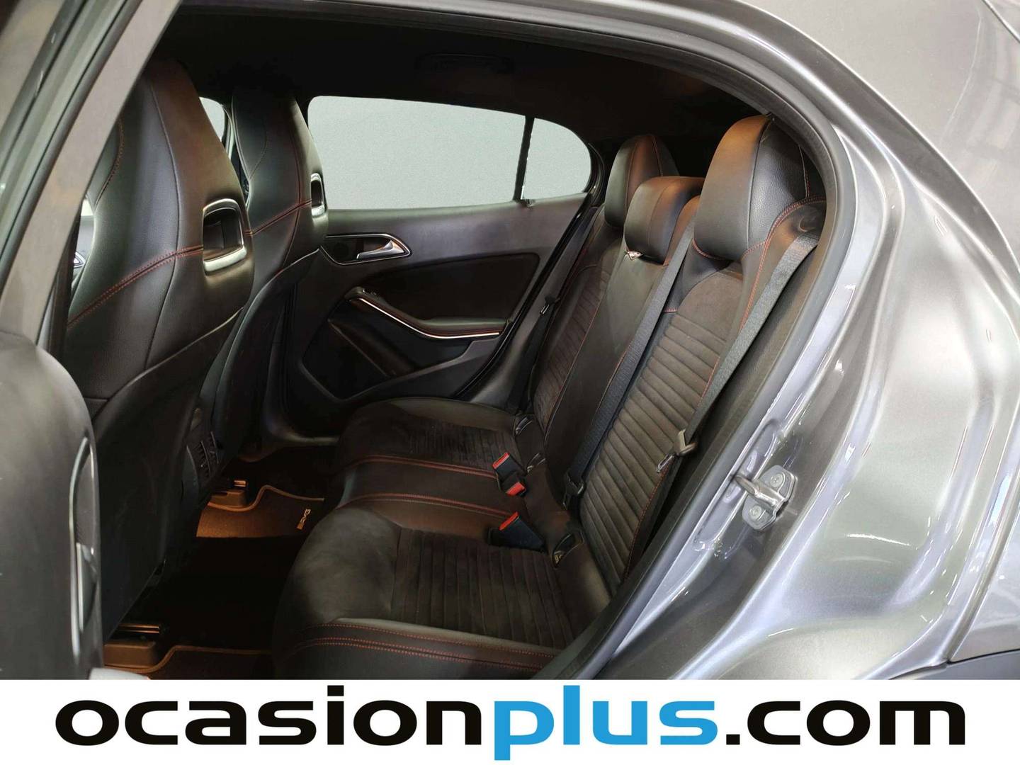 Foto asientos traseros Mercedes GLA Mercedes GLA 200 d (136 CV) Pack AMG
