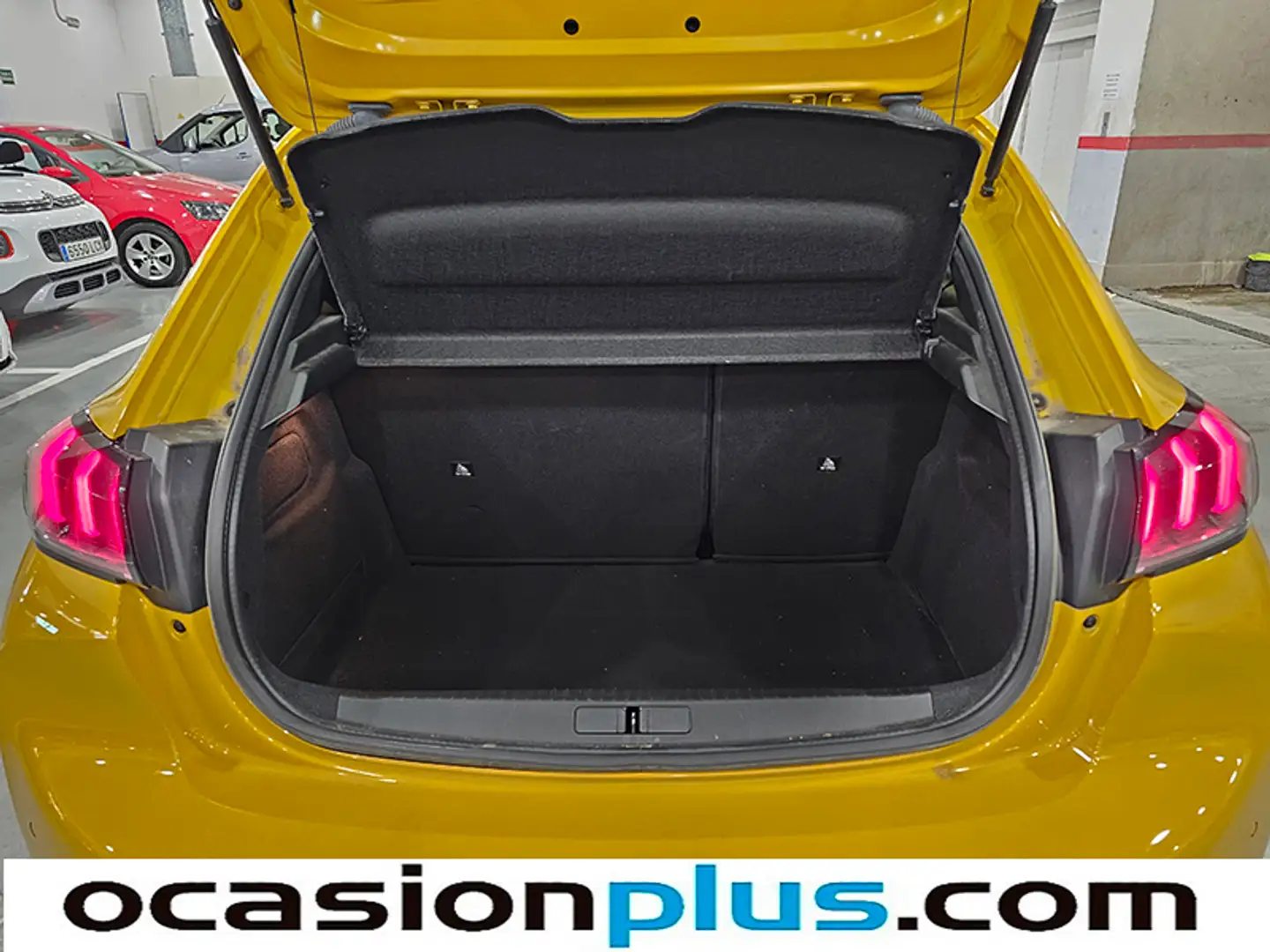 Foto Peugeot 208 Peugeot 208 BlueHDi 100 GT (100 CV)