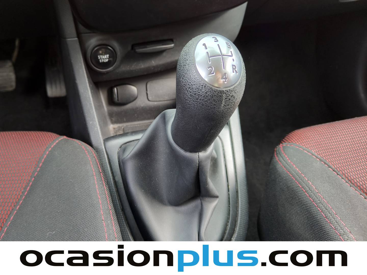 Renault Clio Renault Clio 1.2 16v Authentique (75 CV) de segunda mano