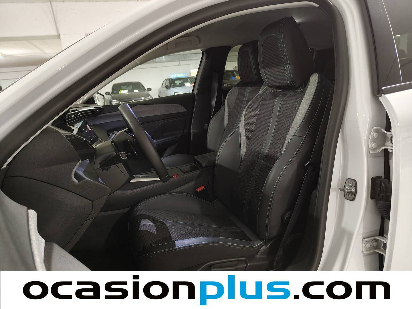 Foto Peugeot 308 Peugeot 308 Allure Hybrid eDCS6 (145 CV)