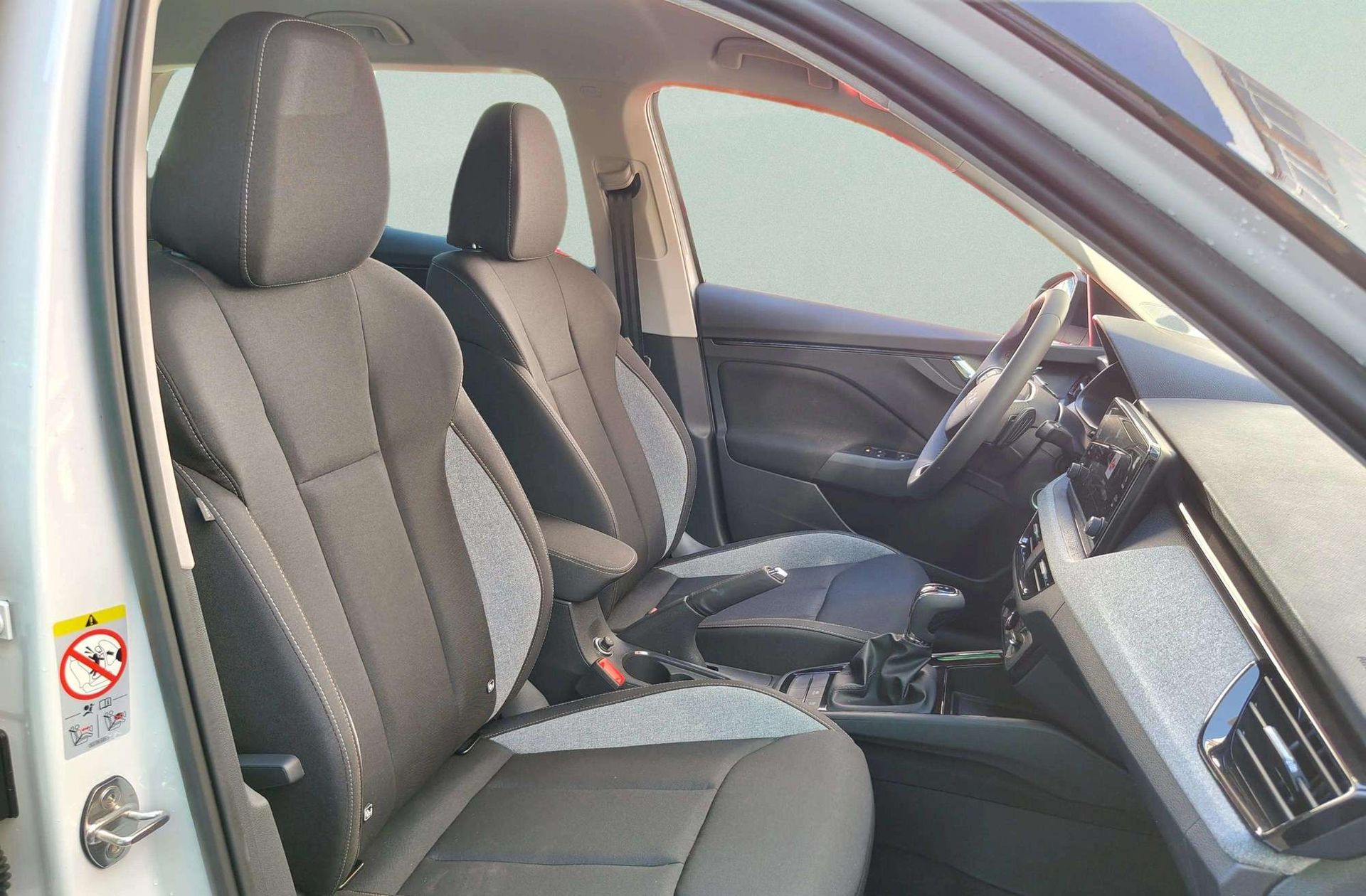 Škoda Kamiq 1.0 TSI Selection DSG - foto 20