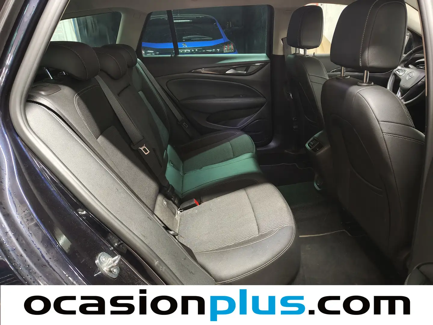 Foto Opel Insignia Opel Insignia Sports Tourer 1.6 CDTI D Innovation (136 CV)