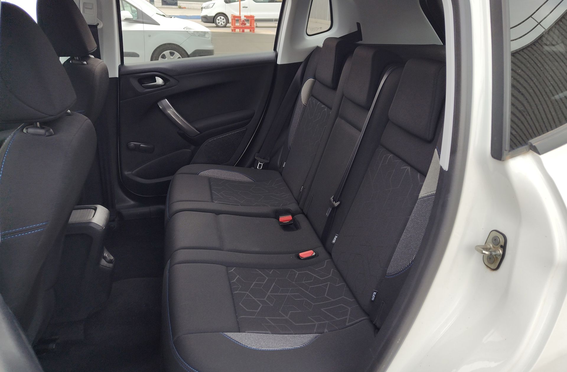 Peugeot 2008 PureTech 82 Style - foto 12