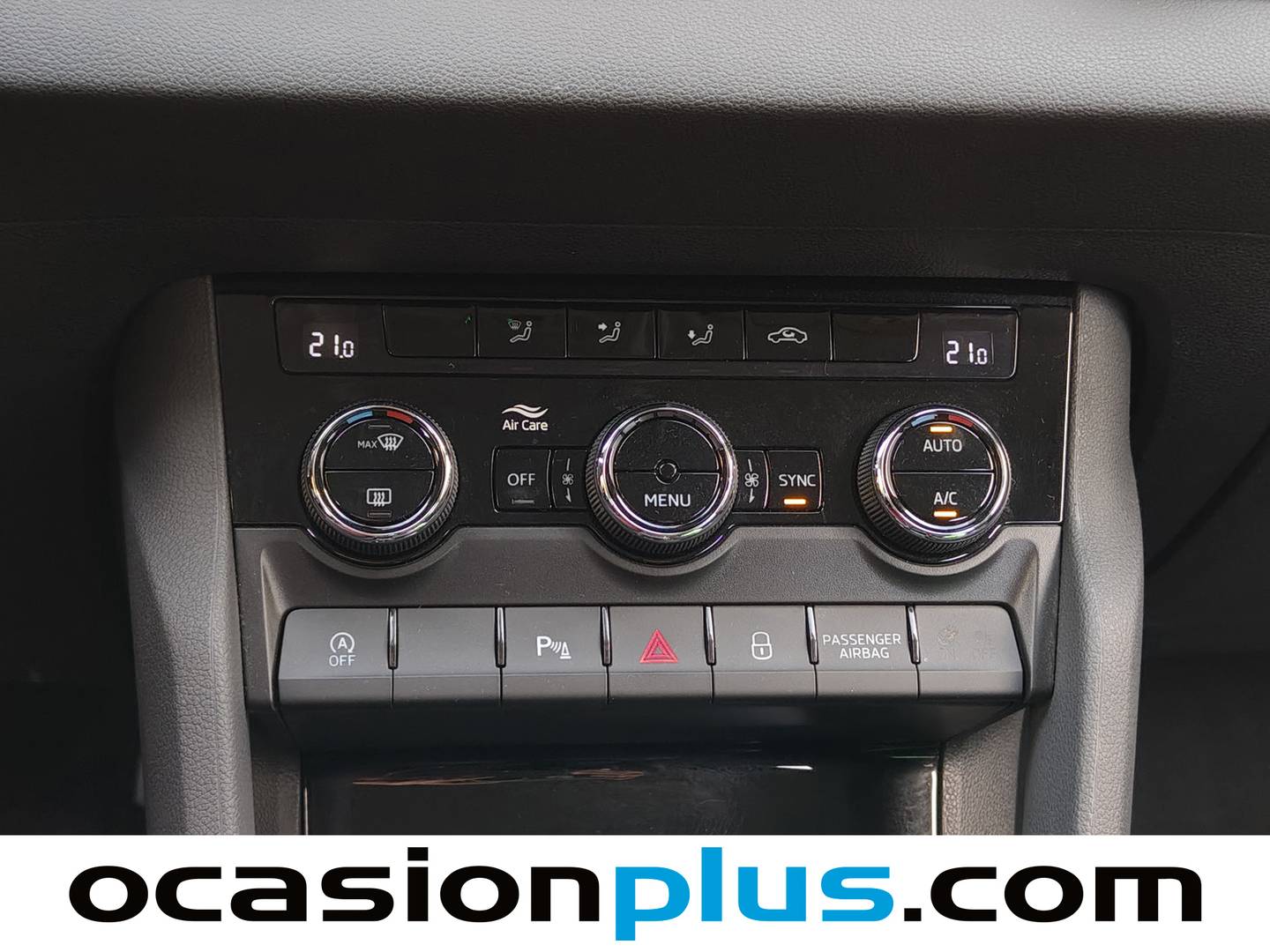 Foto Skoda Karoq Skoda Karoq 2.0 TDI Ambition 4X4 DSG (150 CV)