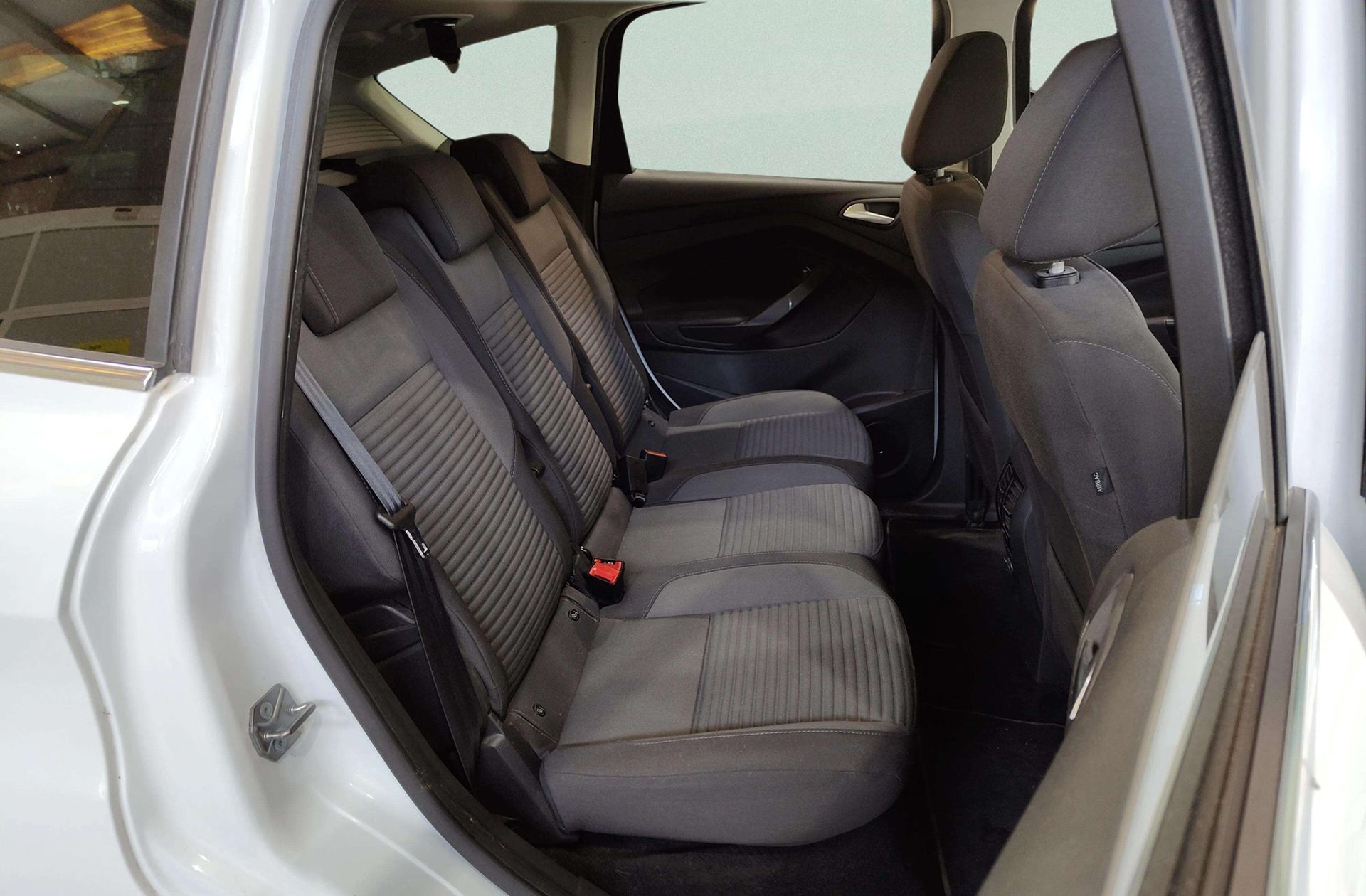 Ford C-Max 1.5 EcoBoost Titanium - foto 17