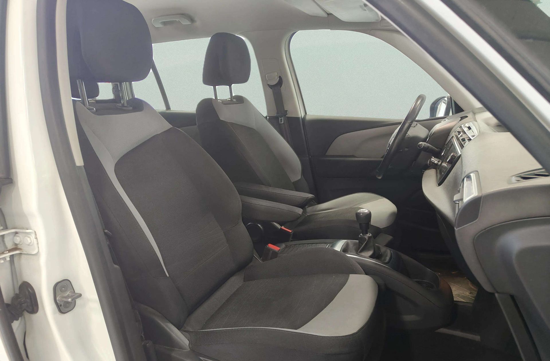 Citroën C4 Picasso BlueHDi 120 Feel - foto 19