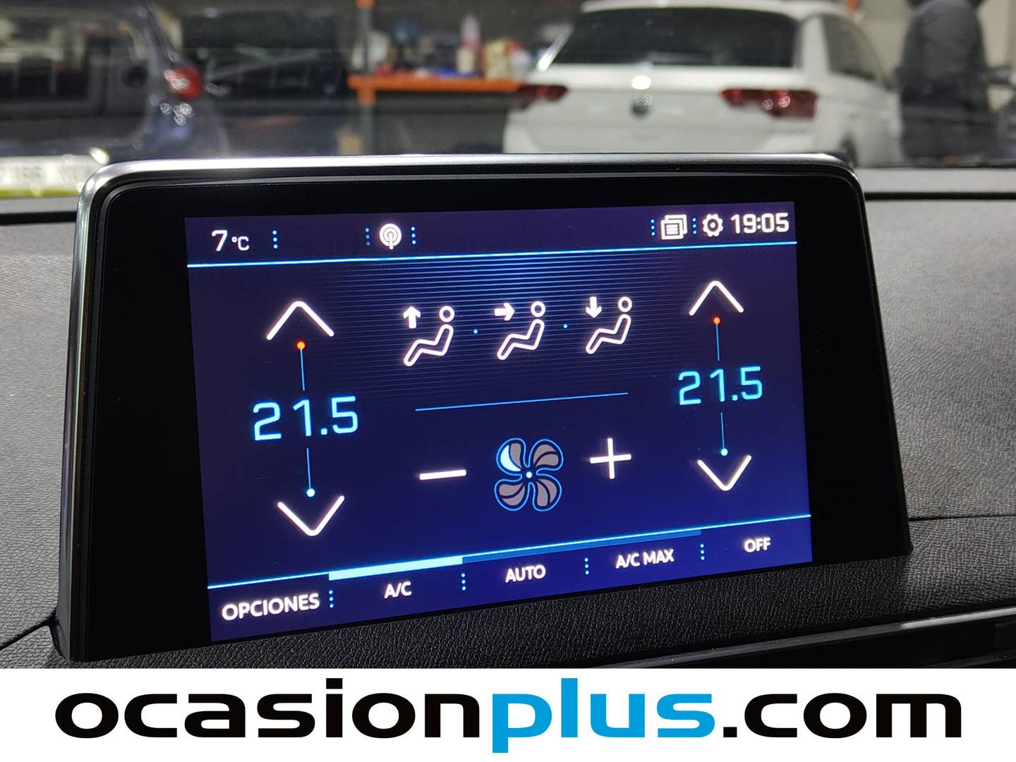 Foto Peugeot 3008 Peugeot 3008 BlueHDi 120 S&S Allure EAT6 (120 CV)