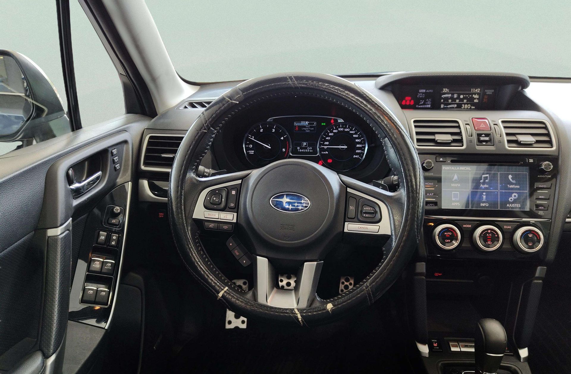 Subaru Forester 2.0 TD Executive Plus Lineartronic - foto 25