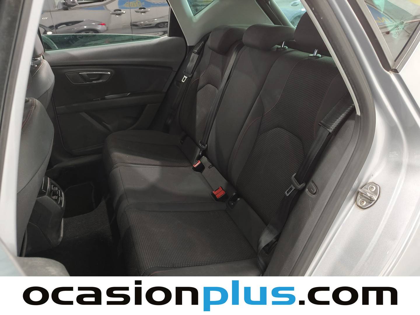 Foto asientos traseros Seat León Seat León 1.4 TSI S&S FR Plus (125 CV)