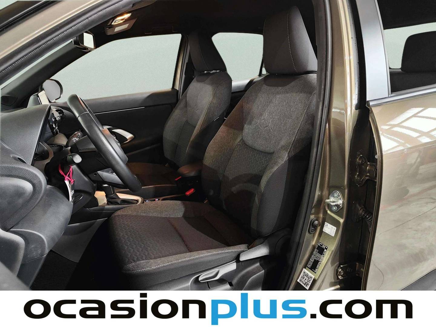 Foto asientos delanteros Toyota Yaris Cross Toyota Yaris Cross 120H Active Tech (116 CV)