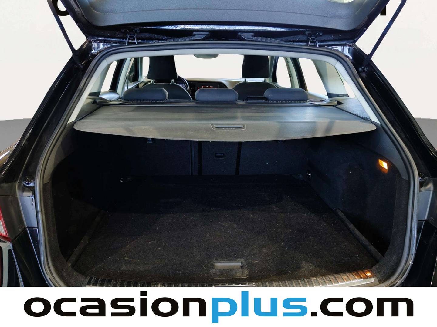 Fotos maletero Seat León Seat León ST 1.6 TDI S&S Style (110 CV)
