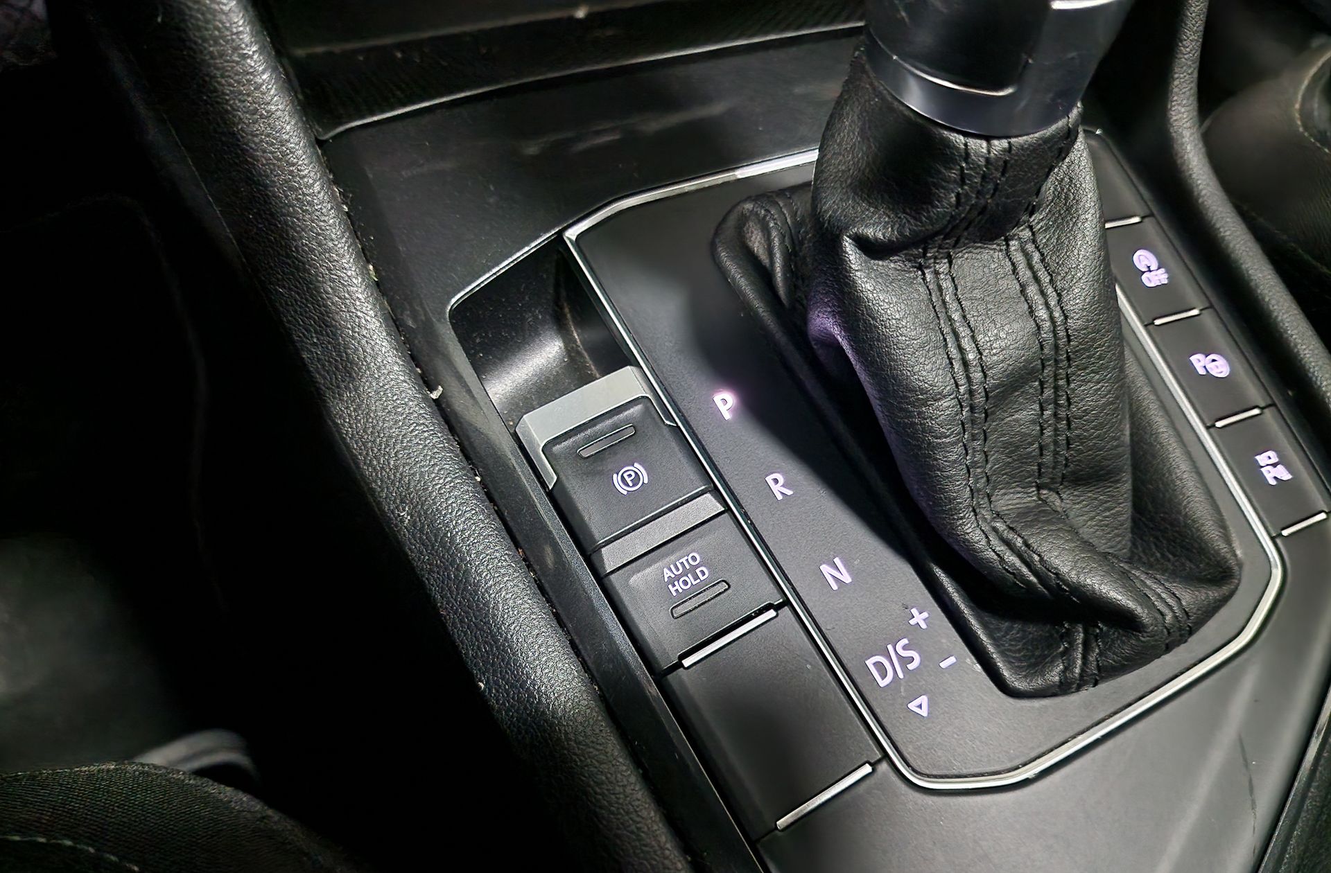 Volkswagen Tiguan Sport 2.0 TDI DSG - foto 34