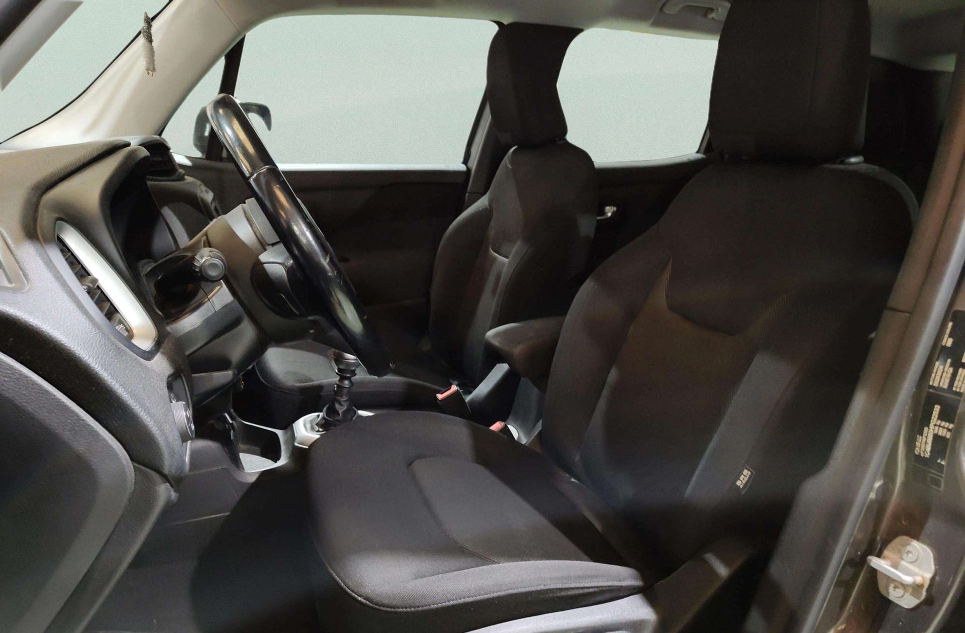 Jeep Renegade 1.4 MultiAir Longitude 4x2 - foto 10