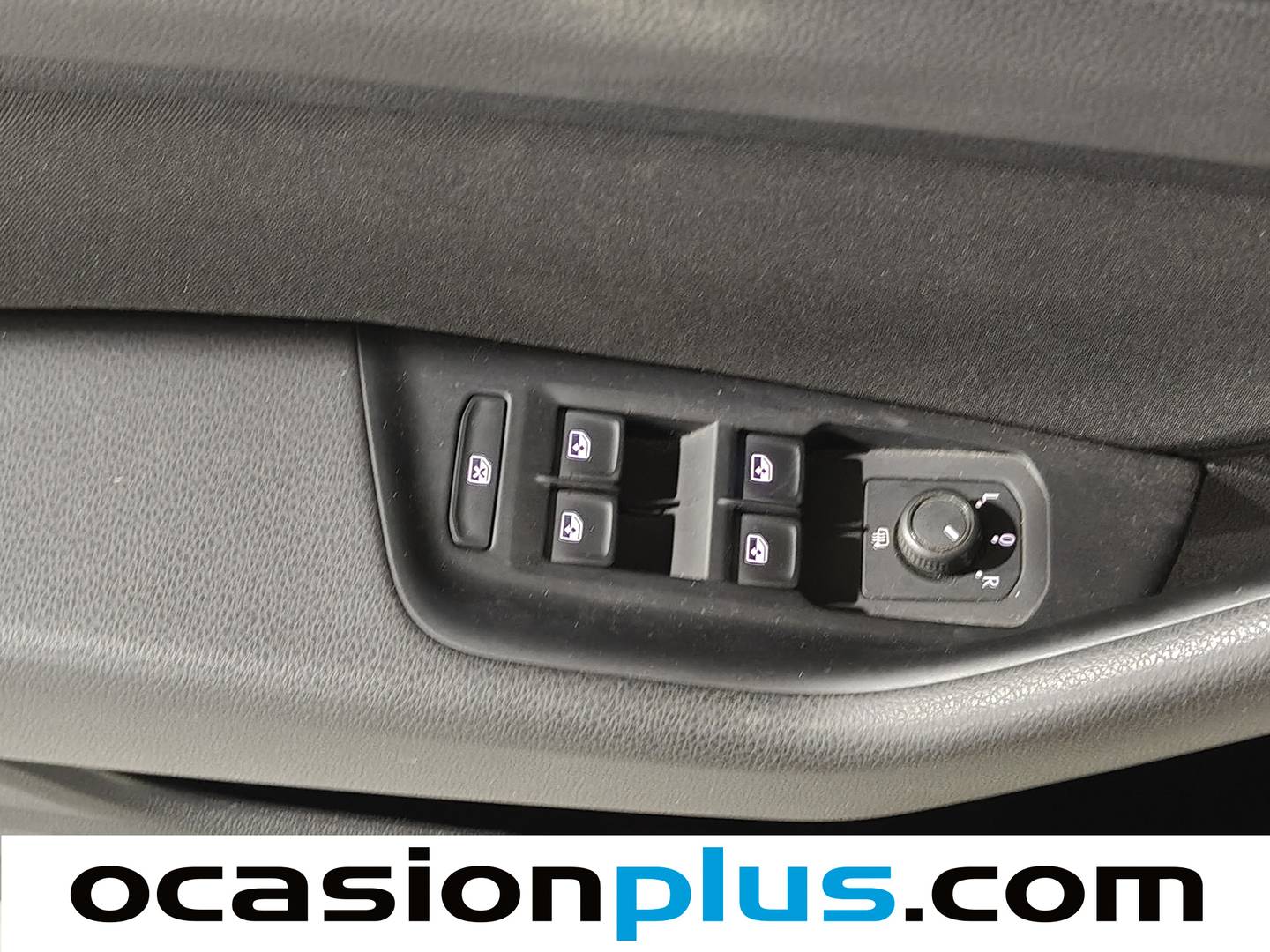 Foto Volkswagen Passat Volkswagen Passat Business 2.0 TDI (122 CV) DSG