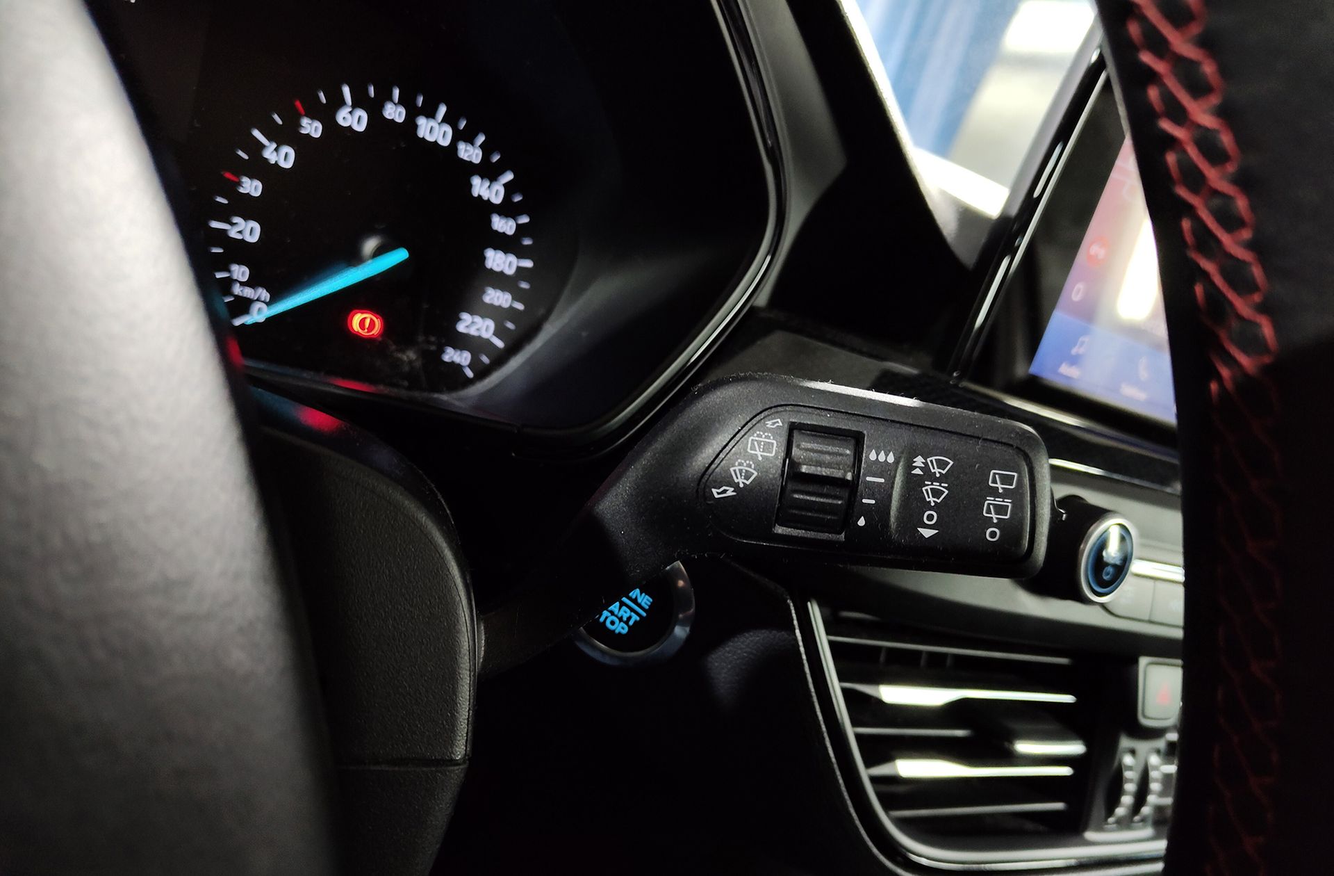 Ford Focus 1.0 EcoBoost ST-Line X - foto 28