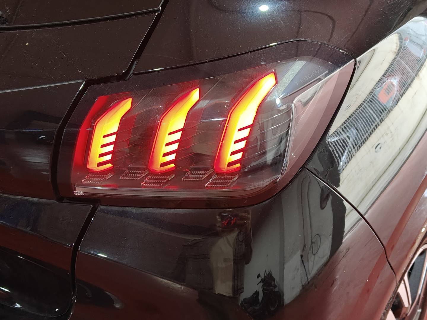 Foto Peugeot 208 Peugeot 208 PureTech 100 Allure (100 CV)