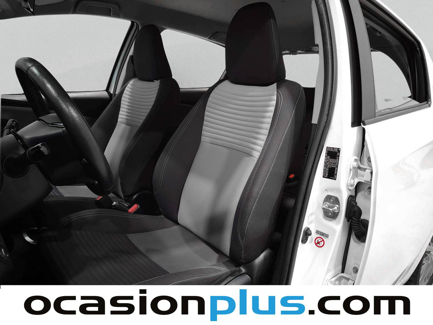 Foto asientos delanteros Toyota Yaris Toyota Yaris 1.5 Hybrid Active (100 CV)